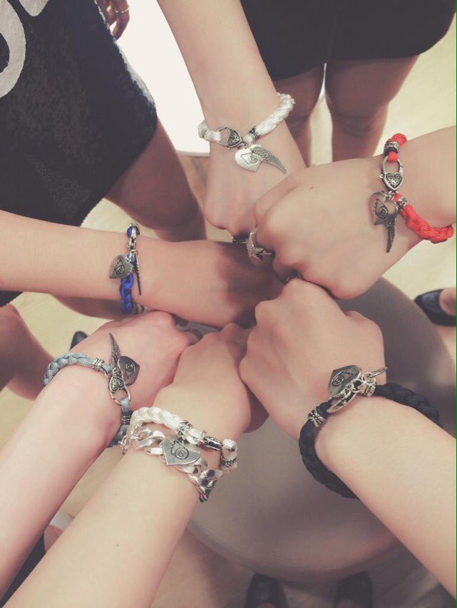 yeoreumpics's tweet image. 1 year with seoyoung and yeoreum, here's to many more! ❤️