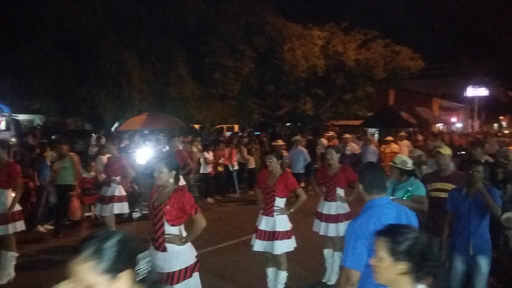 CocleCreativa's tweet photo. Nos visita nuestros vecinos de La Tierra de La Sal y El Azúcar #Aguadulce Colegio Rodolfo Chiari #PatriaOrgulloMio https://t.co/yM1eHnJdFX