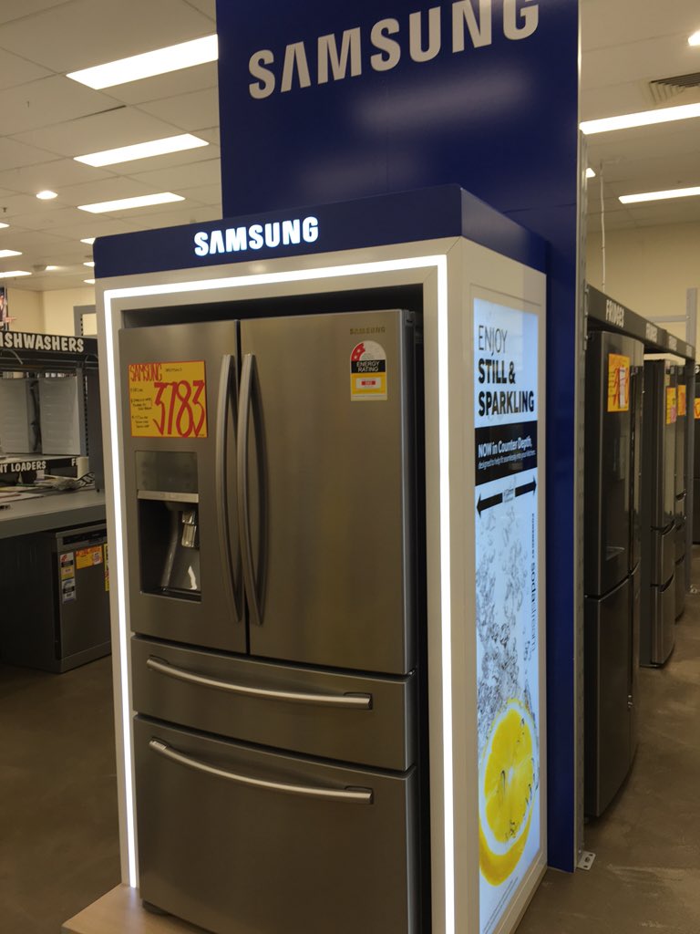 JBColonnades's tweet photo. Does this make you thirsty or hungry? @SamsungAU #680litre powered by @SodaStreamau for sparkling or still water 🤗 https://t.co/wMQ0XJ74Fu