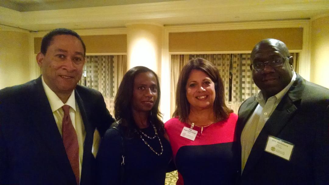 cpokeefe's tweet photo. Awardees @JonesDeVerges Laura Wilkinson @Communiclear John Bonhomme  Diversity Conference @CornellMBA #JMB2015 https://t.co/hWxwQYHln9