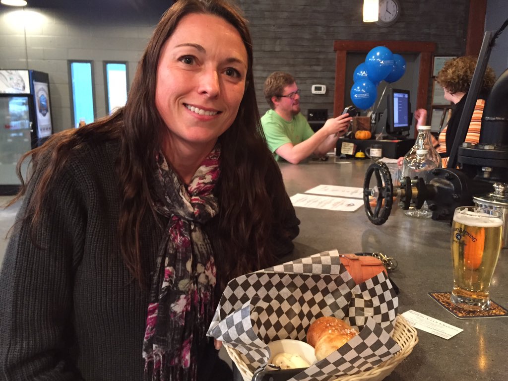 CanneryBrewing's tweet photo. Special random treats for a customer #RAKDAYSOS #pretzelbombs #PayItForward https://t.co/TINA6RrzEh