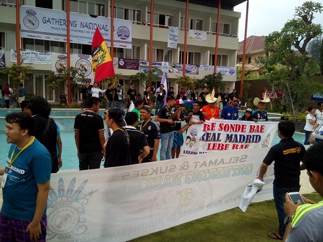 MadridistaSby's tweet photo. Menjelang makan siang #GathNas3PRMI https://t.co/1EoDnmHJYW