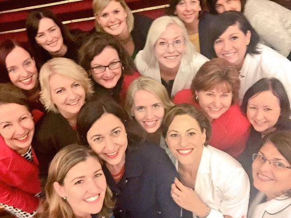 abcnews's tweet photo. #ICYMI: @JustinTrudeau tweets take note of @AnnastaciaMP Palaszczuk's Queensland cabinet https://t.co/Xnk3qKeQOR https://t.co/6DtbOTZY8w