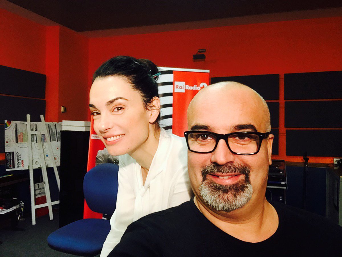Natascha Lusenti Twitterren Francesc0000 Rairadio2 Fparisella Giovanniciacci Nel Mio Caso E Solo Il Nuovo Filtro Del Telefono Di Gio
