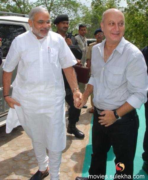 DushyantDiwvedi's tweet image. सारी कायनात एक तरफ और जोरू का भाई एक तरफ ,

हाहा #ModiToadiesMarch