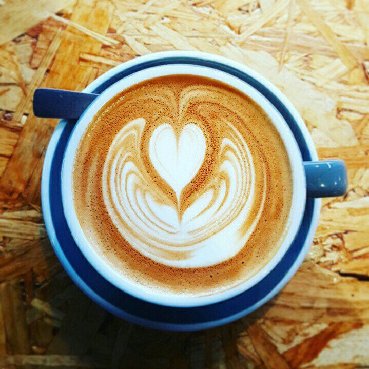 비가 오는 날에는 커피지... (@ ALEGRIA COFFEE ROASTERS in 서울특별시) swarmapp.com/c/hMNKQzcF7Ot