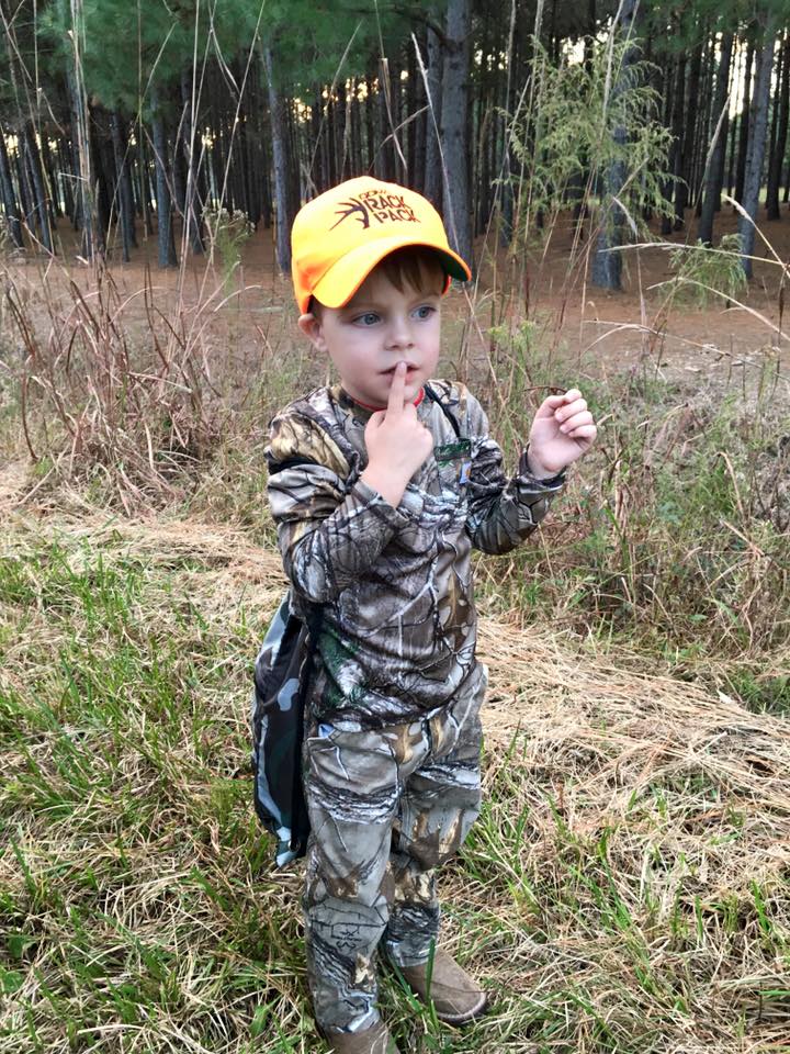 AWAPro's tweet image. Our first rule is we've gotta be quiet!!  #firsthunt #getkidsoutdoors #TheQDMA #RackPackQDMA