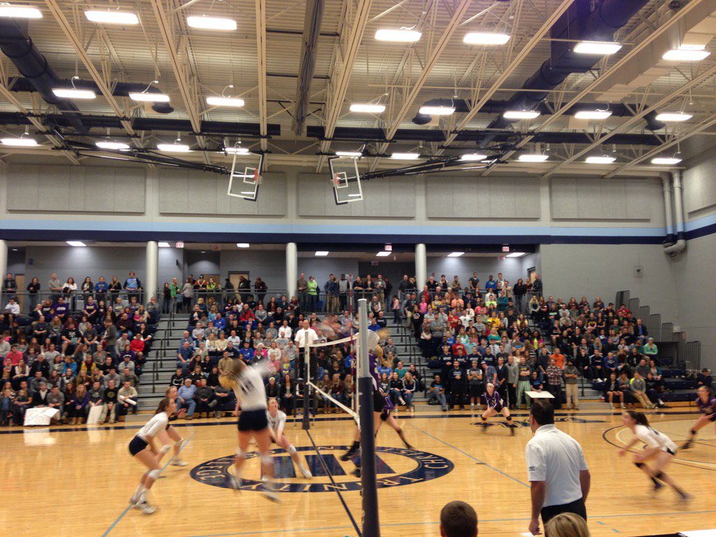 Trinity_Alumni's tweet photo. Full house and another kill!!! #GoTrolls! #Fallfest15 https://t.co/Asqb0s3kiH