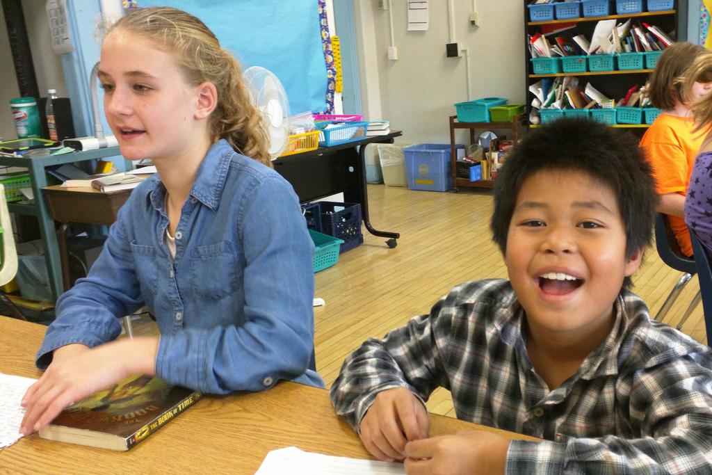 MrStylesClass's tweet photo. Reading Scramble group talking about protagonist's character using their actions and motivation. #eesvt #bsdvt https://t.co/ibnqAFB6gQ