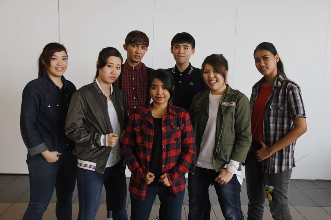 JazzelleK_'s tweet photo. #throwback last week today! #dstrict12 #bts #kstorm #2015 https://t.co/Rcp0HgF408