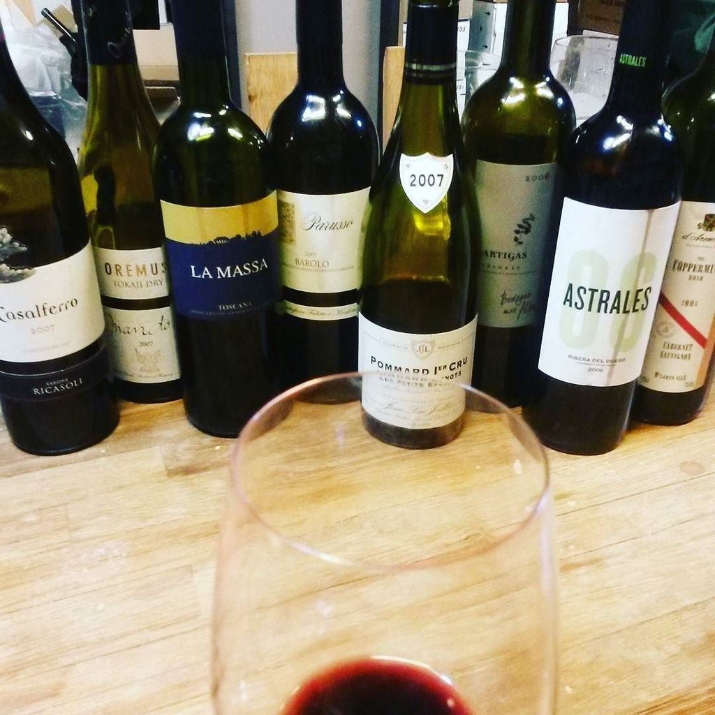 LoggiaGloria's tweet photo. InstaPic by dailywines: 3 dia en house
#mclarenvale #thecoppermine #2005 #artigas #priorat #2006 #astrales #riberad… https://t.co/rV5pI5CrjC