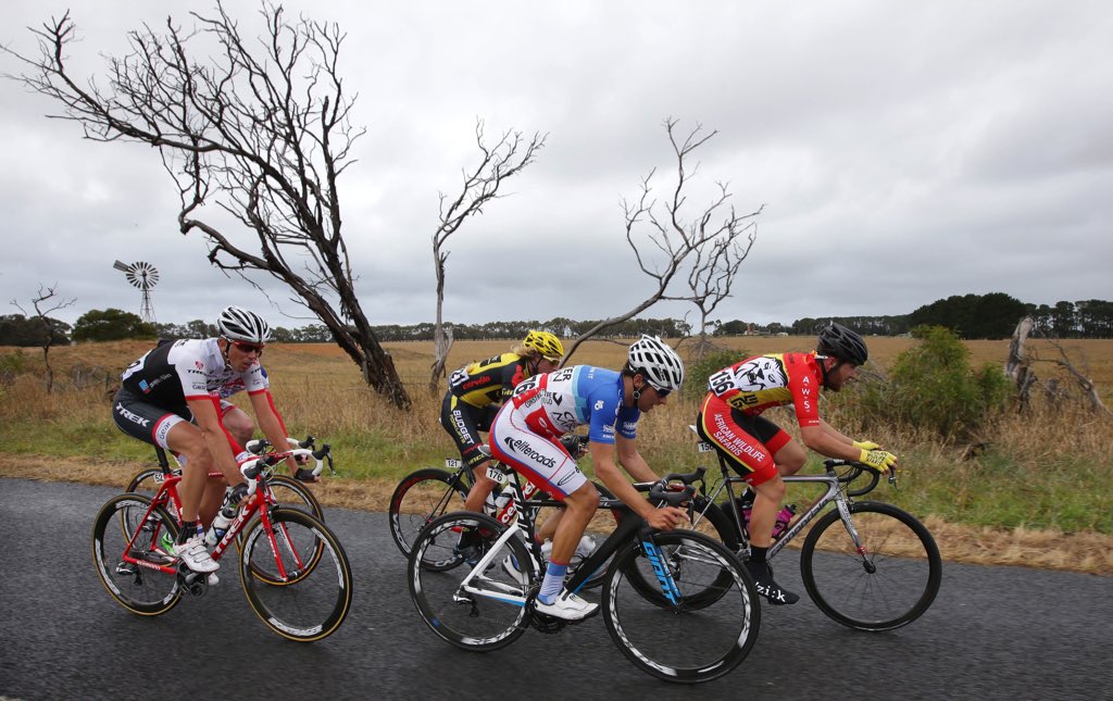 12weeks to go &amp; we're celebrating with 12 memorable moments (MM) from the 2015 #CadelRoadRace
1. First men's break.