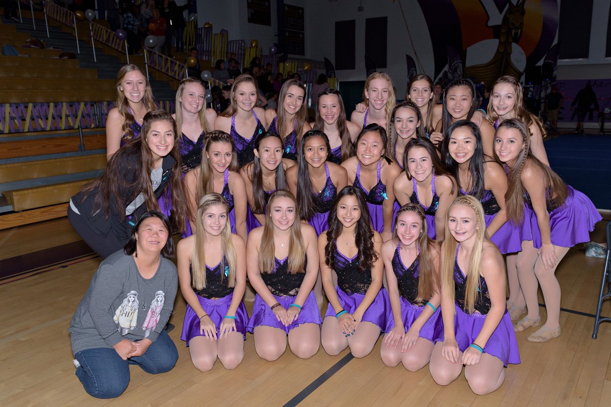 VHSDanceTeam's tweet photo. Visit the Hart Dance Team's Bake sale at tonight's game, benefiting our own Taryn Littleton! #loveourdancecommunity https://t.co/kyaaCyulHD