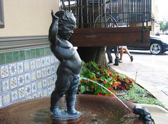 These 12 Fountains Look Pretty...Until You Realize Something Is Really Weird
twnewsjp.com/page.php?id=588