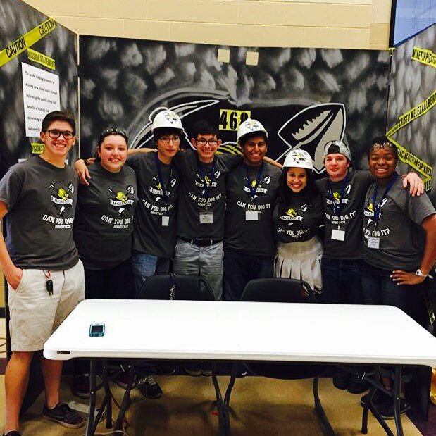 mhsrobotics_'s tweet photo. Doesn't feel like 2 weeks ago we were at competition! Now, regionals is fast approaching! Were all super excited! https://t.co/sLNYMkkDSj