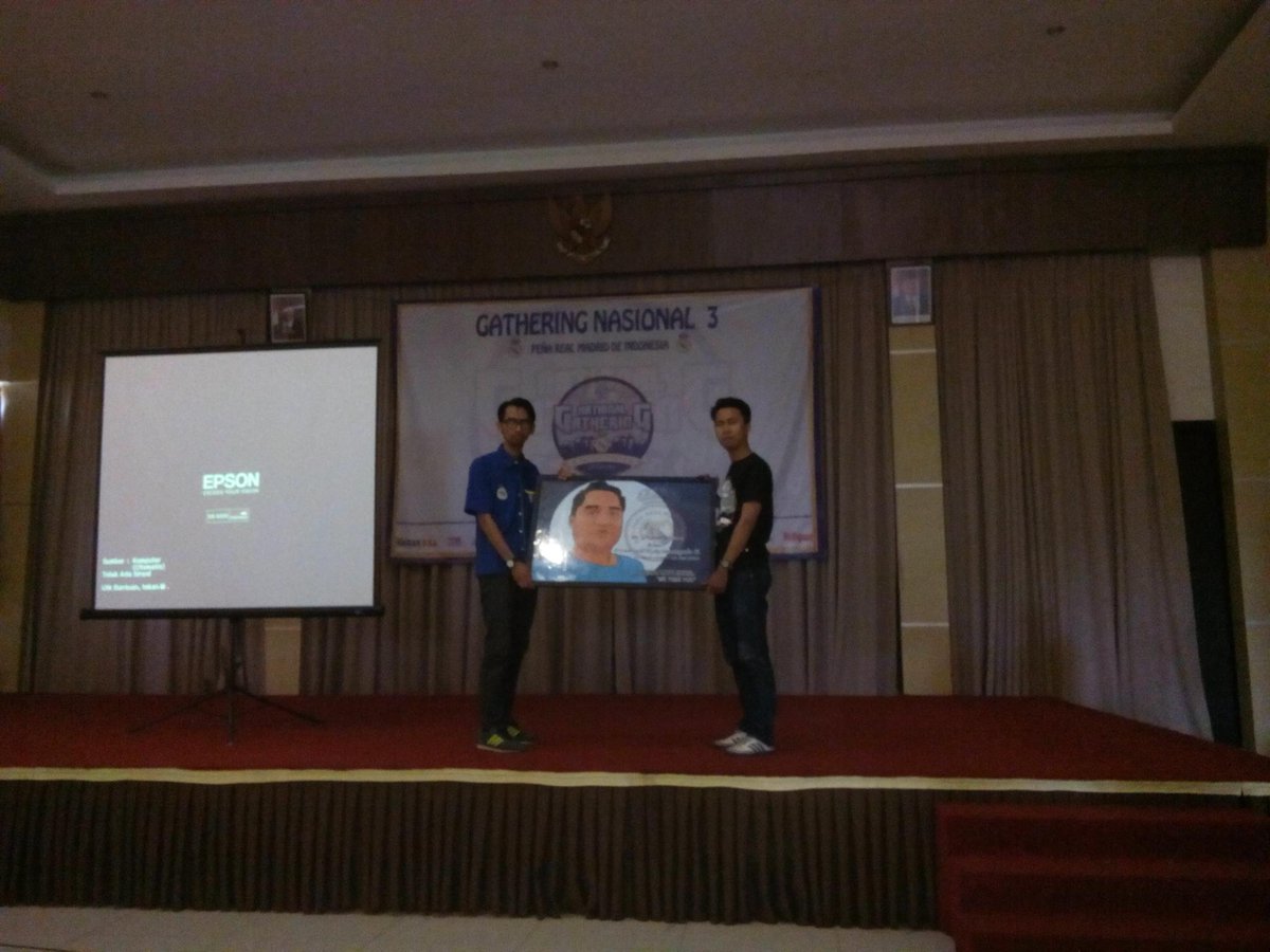Madrid_Indo's tweet photo. Achievement untuk almarhum Drajat, eks ketua @MadridistaSby. We miss you!

#GathNas3PRMI https://t.co/SHZyRDQgxM