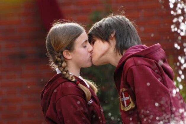 titoperoni's tweet photo. Do you remember your first love kiss?
#FridayToRemember
😘 https://t.co/xhCbQ3dbgU