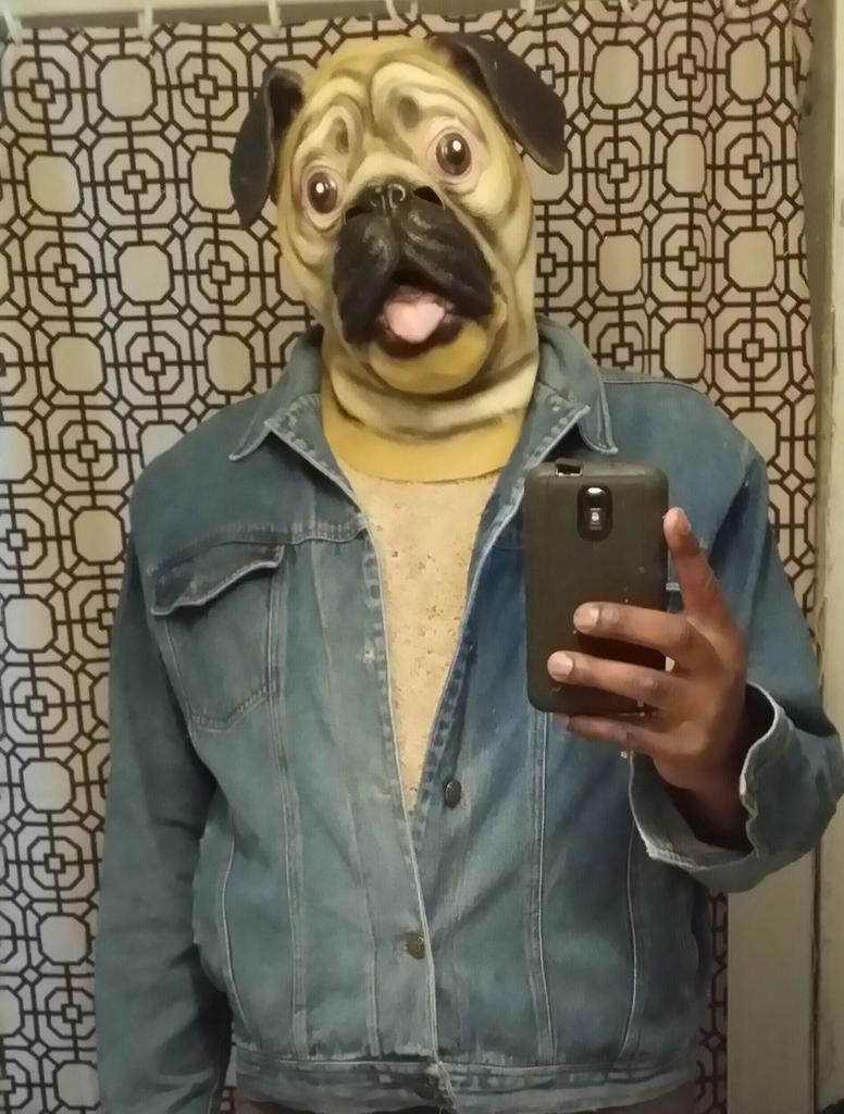 hairyfanboy's tweet photo. No matter the medium or the material I'm always working on something #Imanartistdammit #halloween2015 https://t.co/5rnibRt5WJ