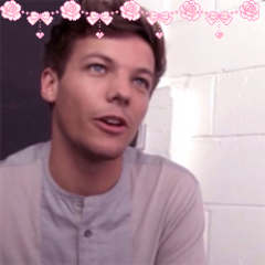 helloooo!,, i'm carolina and i'm a twinkie princess looking for her daddy! rt pretty please with sparkles on top?