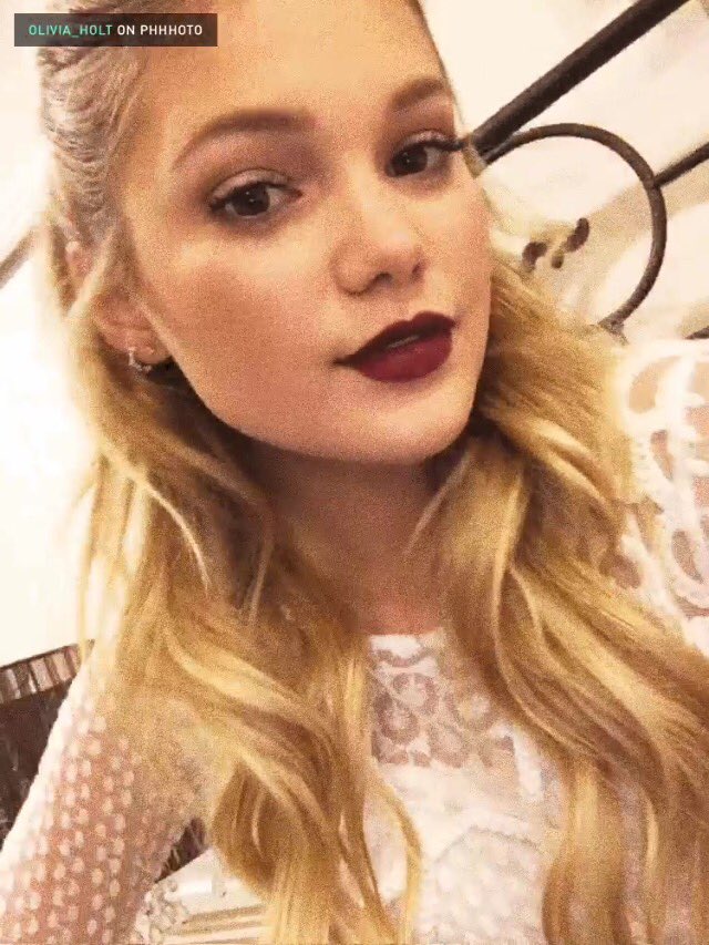 MakeItPopSlays's tweet photo. #Goals ๐ I Love you @olivia_holt #RenewIDDI @DisneyChannel @ABCFamily #MoveIDDIToAnotherNetwork https://t.co/jZGgSiPnqW