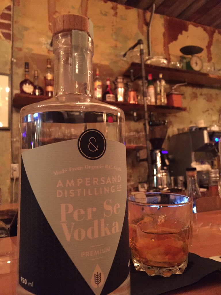 shaunlayton's tweet photo. Thx @ampdistillingco great 2 meet the awesome ppl behind the product @MackenzieRoom @ArthurWynne soon @eatatjuniper https://t.co/aoFCCUiB1O