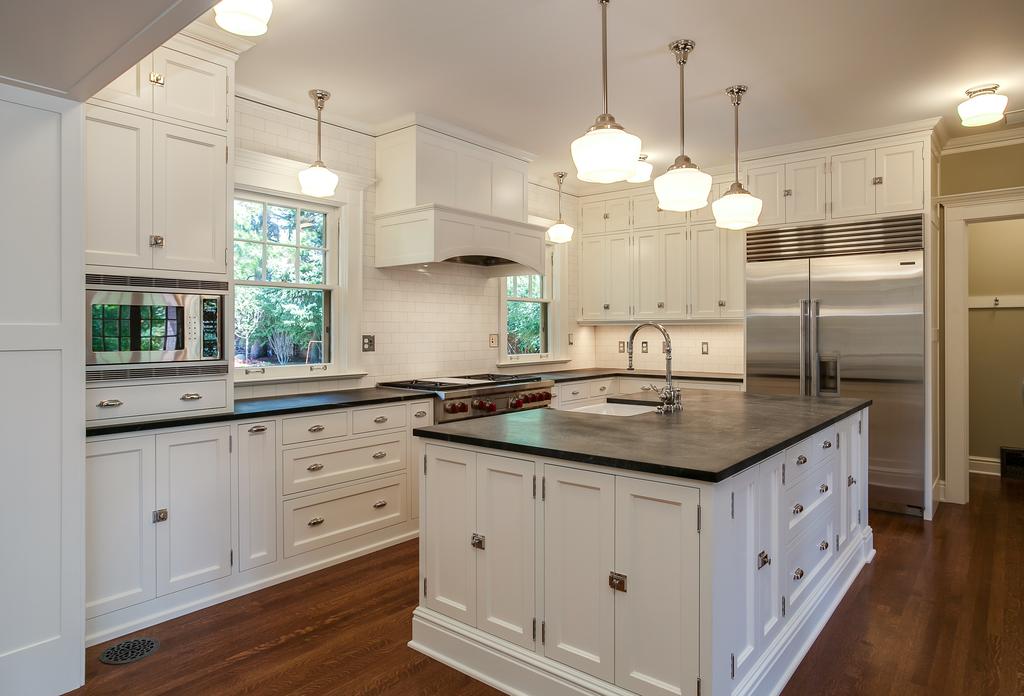 denbizjournal's tweet photo. Renovated and restored, but still with that classic touch. That's our $2.5M #HomeoftheDay: https://t.co/Yma2DEX7gy https://t.co/StO0nliP0j