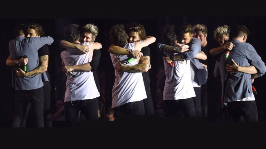 annestraliyuh's tweet photo. "we could be the greatest team the world has ever seen." 

yes you are boys, yes you are.

#6DaysUntilMITAM https://t.co/KILBJa0j9C