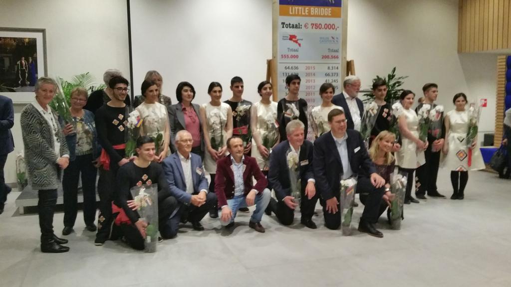 We genieten nog na van het mooie jubileumfeest van gisteren.  Dank voor jullie komst, dat maakte het feest het feest