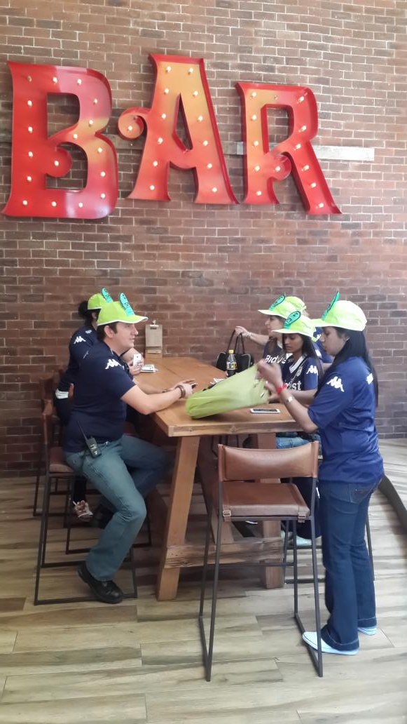 vStadenA's tweet photo. 04 - FAITH Runners - Linbro #bfsROAR @BFSfoodservice inter action with existing customer https://t.co/hLgnADG7o8