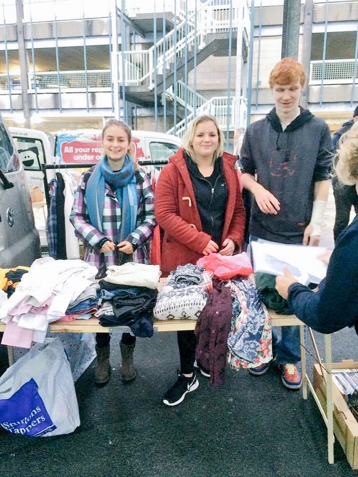 e4lbmouth5's tweet photo. A few us getting in the fundraising mood at Wimborne Market @NCS @Engage4LifeUK 💪🏼 https://t.co/e1qk4zNhug