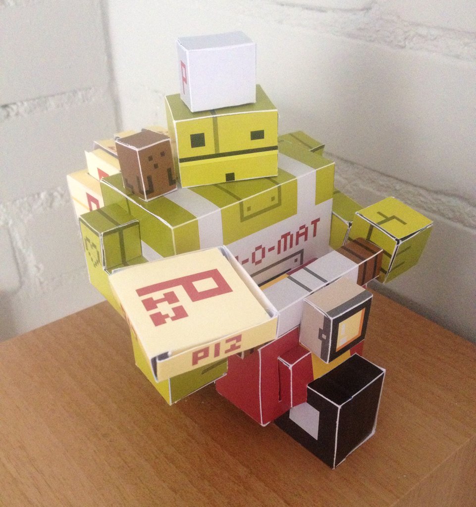 ThomasNoppers's tweet image. I designed Piz-O. A papercraft robot that makes and delivers pizza. Retweet for free pizza delivery. #pizzabot