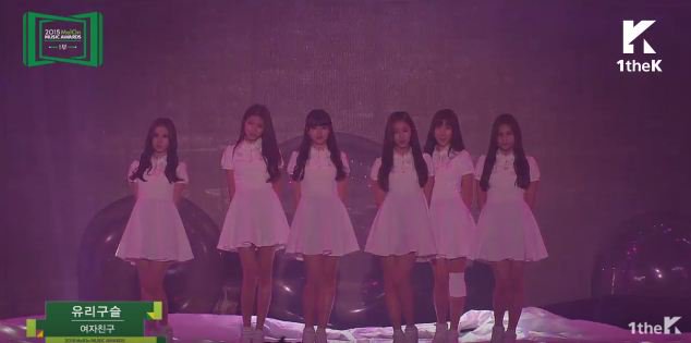 1theK's tweet photo. Live On Stage: #GFRIEND's ‘#GlassBead’ at #2015MelOnMusicAwards!
#여자친구(@GFRDofficial)! #MMA ▶https://t.co/WLln6Bb4fq https://t.co/8RkbfUYcXM