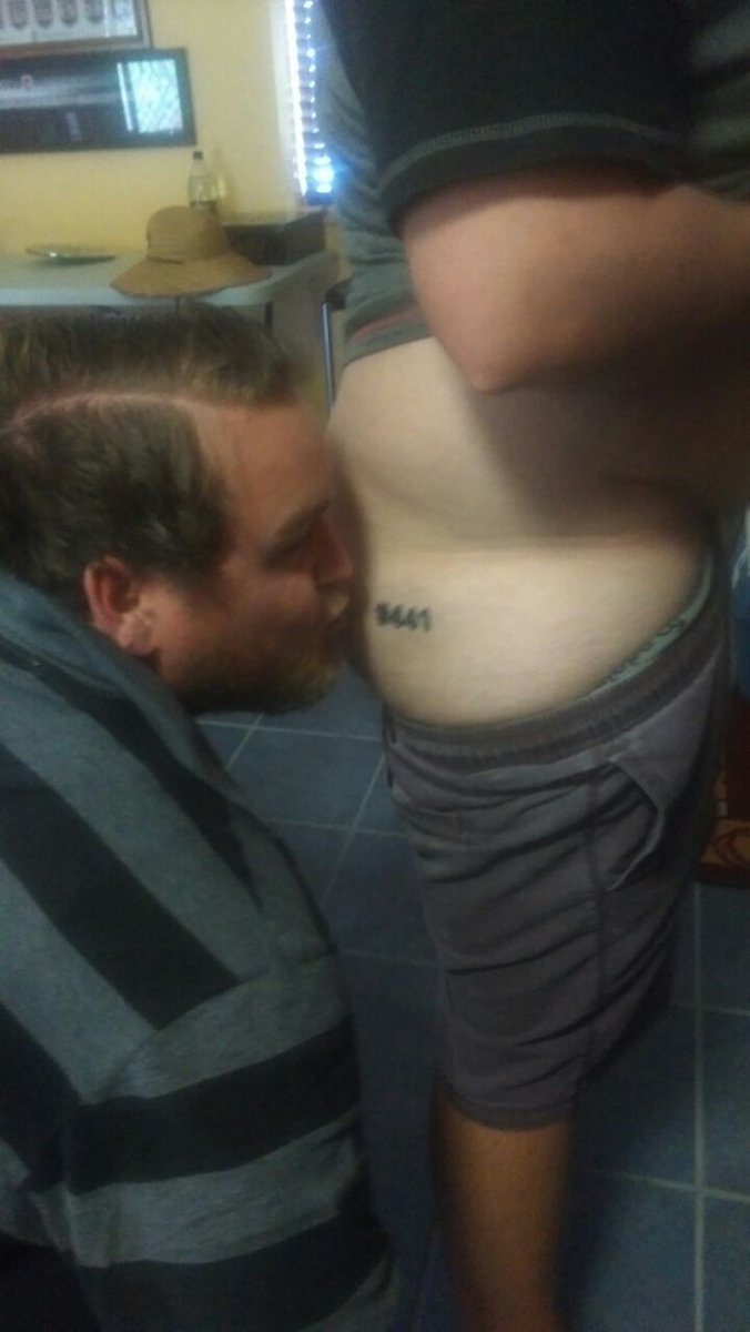 MarkCarter85's tweet image. My mate said he'd get the next qld players test no tattooed on his ass. Said I'd kiss it if he got 100 #wwos