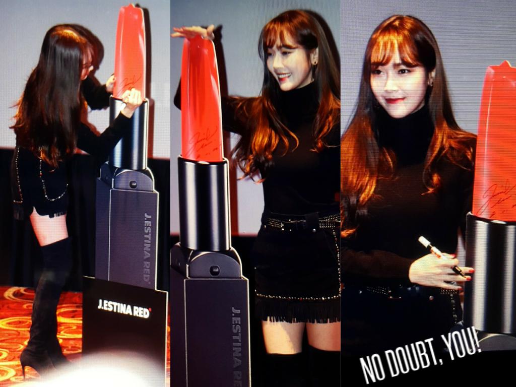 [PIC][07-11-2015]Jessica tham dự buổi Fansign cho dòng mỹ phẩm "J.ESTINA RED" tại "Myeongdong Lotte Cinema" vào chiều nay - Page 2 CTMEm-3UcAAi0qj