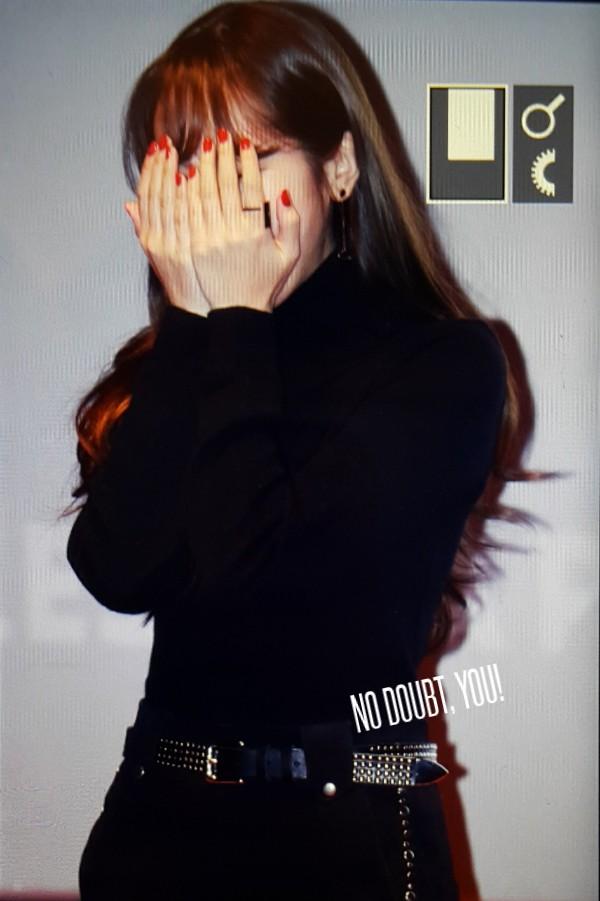 [PIC][07-11-2015]Jessica tham dự buổi Fansign cho dòng mỹ phẩm "J.ESTINA RED" tại "Myeongdong Lotte Cinema" vào chiều nay - Page 4 CTMFE-yVAAQlVLF