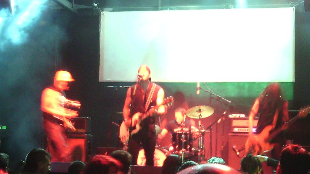 donfiestas's tweet image. @motormx #MotorII