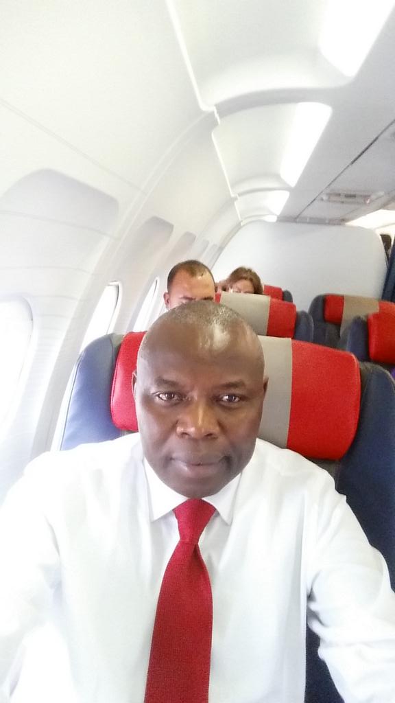 VitalKamerhe1's tweet photo. Toute la Nation derrière mazembe  pr porter très haut les couleurs nationales. Je suis #RDC, je soutiens mazembe https://t.co/x5hiAFOAxO