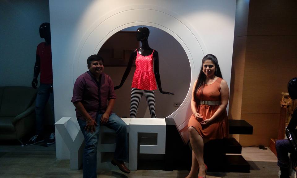 #DBSpotlight Vivek Gaur, CEO <a href="/Yepmedotcom/">Yepme.com</a> WATCH goo.gl/rXFe1r him shre #Yepme story,offline plans #fashion
