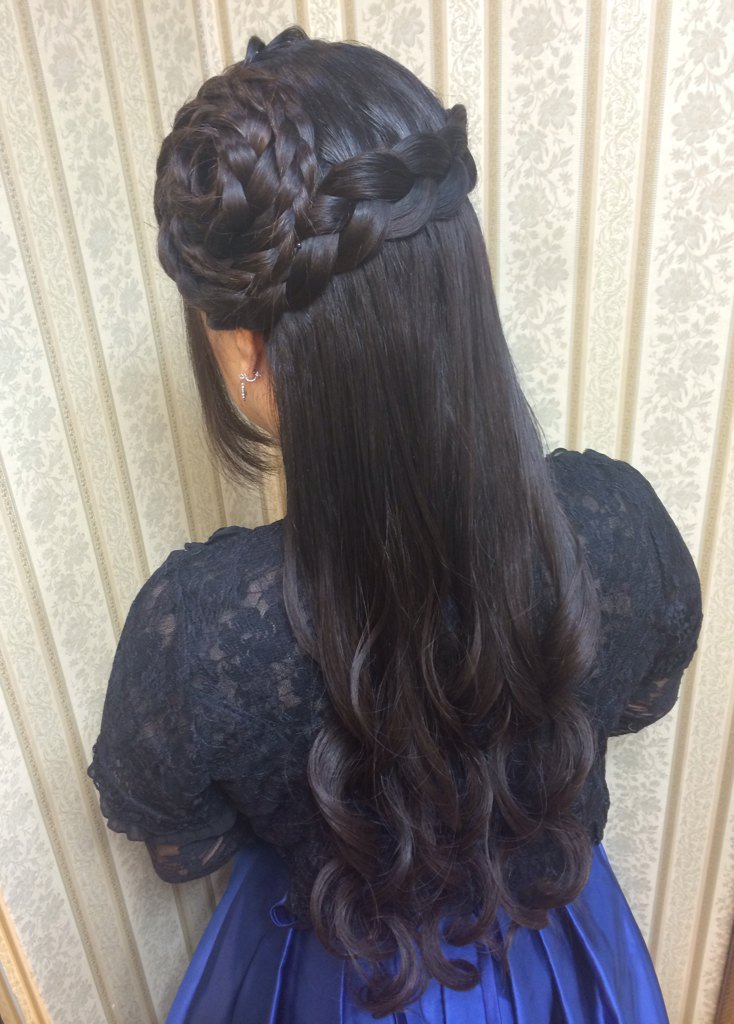 트위터의 シャンテグラム 님 ヘアスタイル紹介 キレイな黒髪ロングヘアーを活かし 編み込みハーフアップ コサージュ風編み込みが ヘアアクセサリーのようなデザインポイントになり華やかですね お出かけもより一層楽しくなるかと思います T Co 트위터의 シャンテグラム 님 ヘアスタイル紹介 キレイな黒髪ロングヘアーを活かし 編み込みハーフアップ コサージュ風編み込みが ヘアアクセサリーのようなデザインポイントになり華やかですね お出かけもより一層楽しくなるかと思います T Co