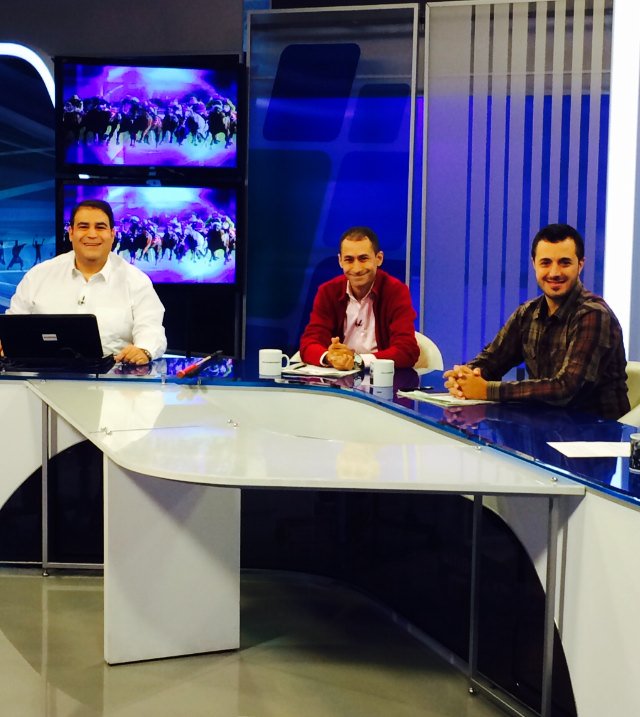"SON DÜZLÜK"Başlıyor.. Gündemi ve bugün Bursa/Adana değerlendireceğiz.Bekleriz tüm dostları.TAY TV <a href="/netdcom/">netdcom</a> da 10:30