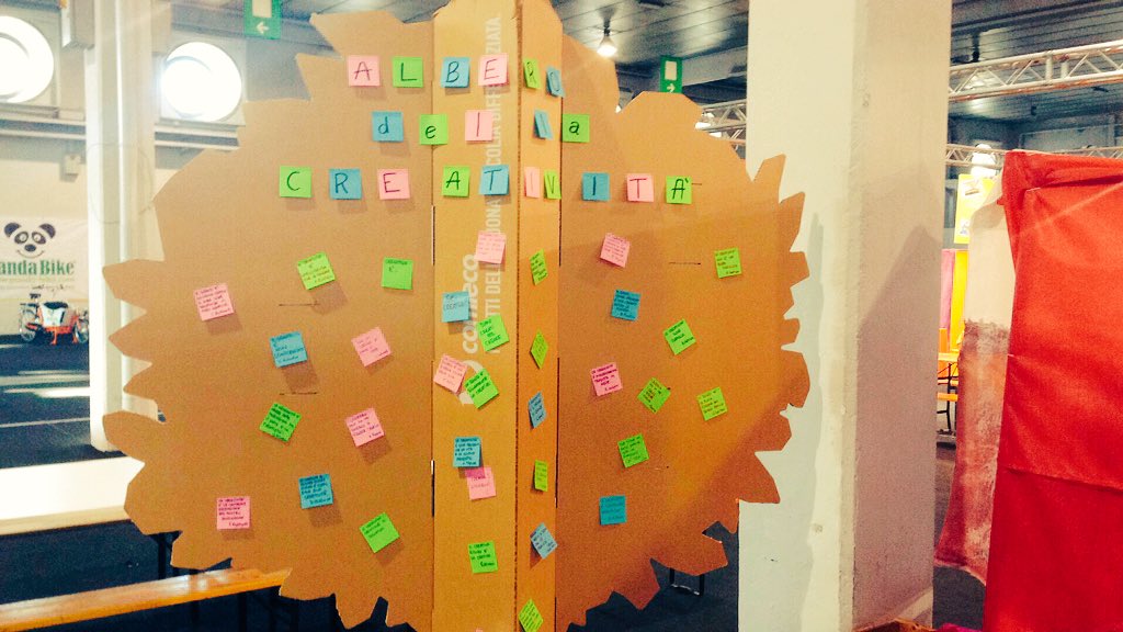 GruppoAlcuni's tweet photo. @contarinaspa l'albero del percorso Il Ciclo del Riciclo è a #sgulp per esser riempito di post it sulla creatività! https://t.co/ZjoJVkWrYh