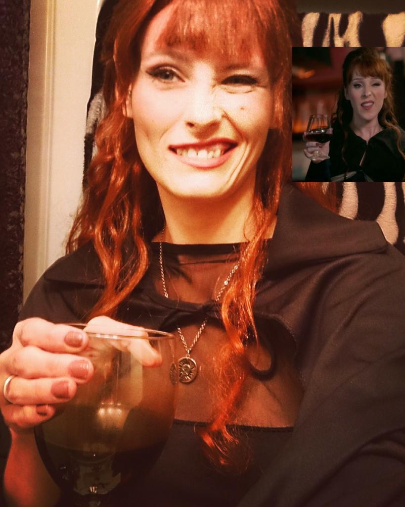 alireed84's tweet photo. Better late than never🎃 #Halloween #spn #Rowena #thatfaceainteasytomake @RuthieConnell @cw_spn https://t.co/OBnH4DDjRS