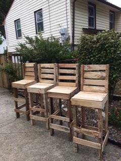 iRecyclart's tweet photo. Pallet High Table Stools : https://t.co/04SGQLKIH7 - #Bar #PalletStool #RecycledPallet https://t.co/jPd6YUVEvg