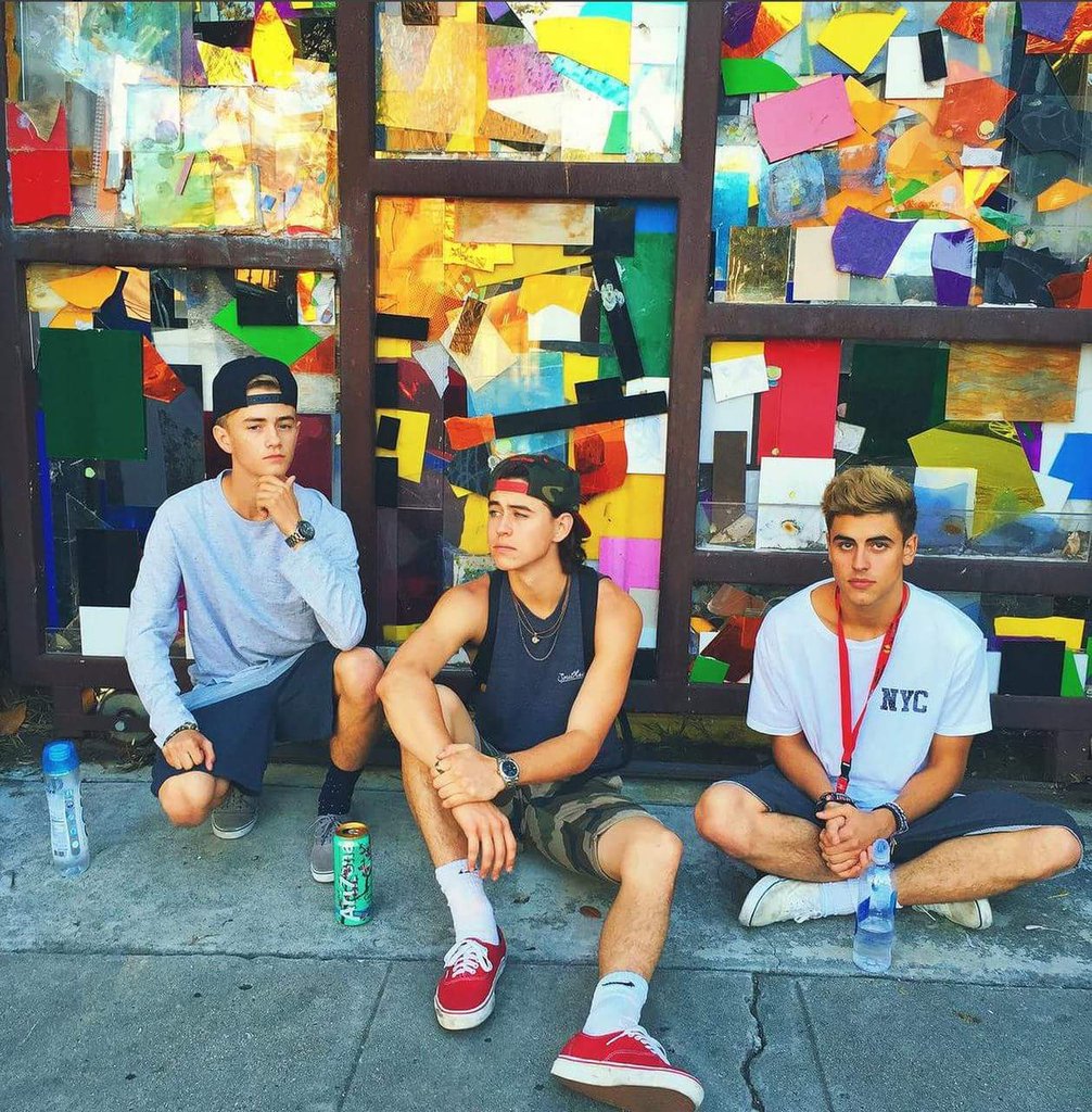 JcCaylenChamFan's tweet photo. fav pic ✨❤ @Nashgrier @jackgilinsky @JackJackJohnson https://t.co/2RjkJENRD9