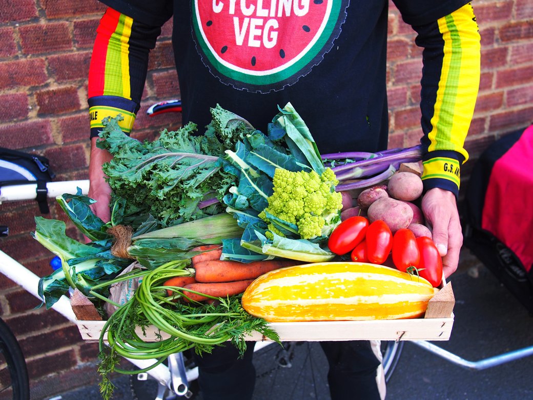 TheWorktop's tweet photo. Hey #London! Ends this wknd -- win a month of vegbox deliveries by @CyclingVeg! Enter: https://t.co/XJnlpeJ6kt https://t.co/qOPJiPFyX2