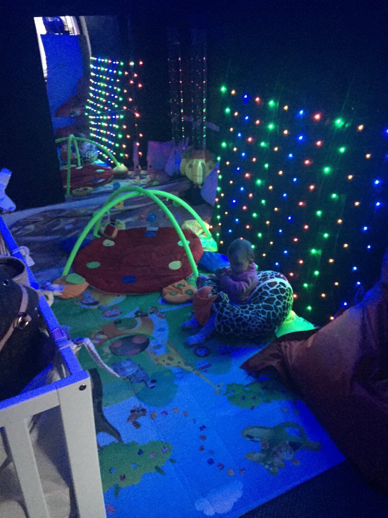 EmmaJay35596814's tweet photo. We decided against a princess room lol! X https://t.co/qsbNorRNf3