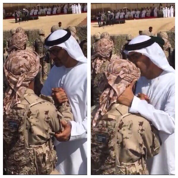 قبلة فخر من القائد للبطل ..  #جيشنا_عز_وفخر