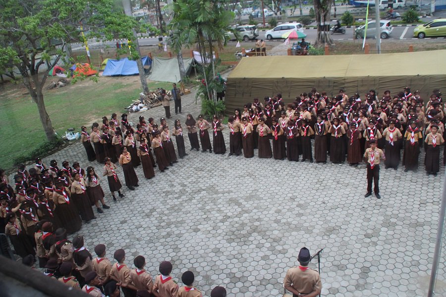 Minggu Pertama Bebas Kabut Asap Pramuka <a href="/kwardajambi/">Kwarda Jambi</a> lgsg sambuut dengan Persami,PTA adik2 SMA 1 Kota Jambi <a href="/kwarnas/">Joulette</a>