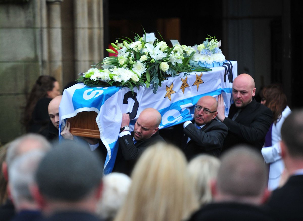 Tragic City fan Chris Shaw laid to rest with last trip to the Etihad manchestereveningnews.co.uk/news/greater-m…