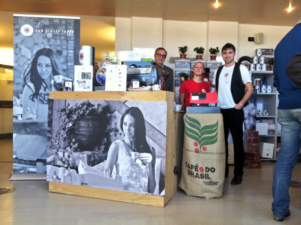 TSCOFFEECLUSTER's tweet photo. #SanGiustoCaffè storico torrefattore di #Trieste vi aspetta a #TriesteCoffeeFestival con le sue specialità! #caffè https://t.co/55oo3EZOst